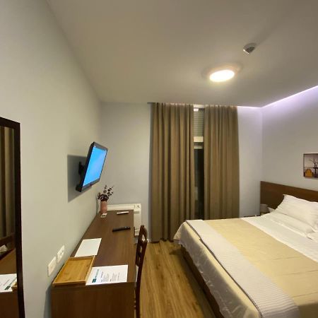 In Center Hotel Tiranë Eksteriør bilde