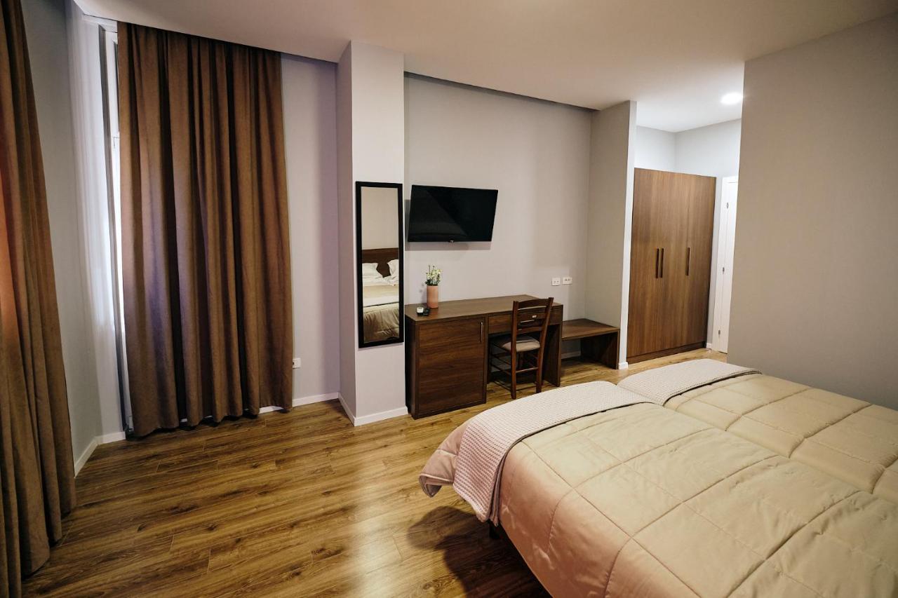 In Center Hotel Tiranë Eksteriør bilde